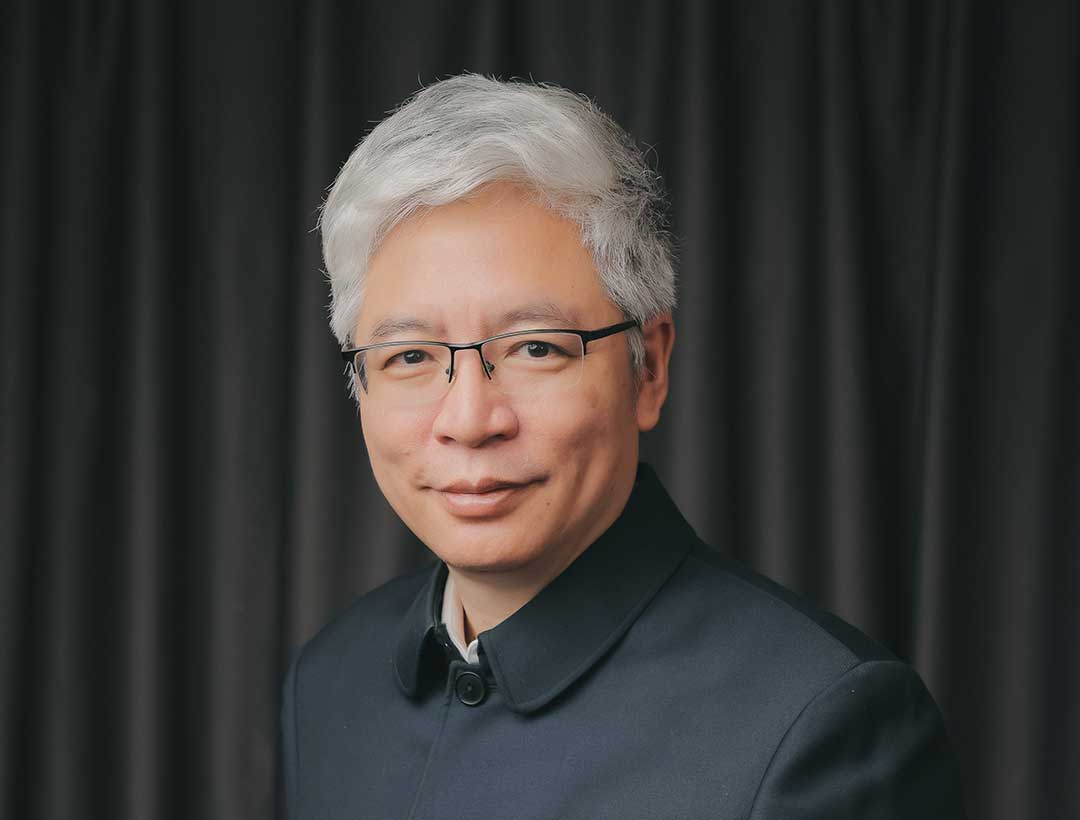 杨洪.jpg