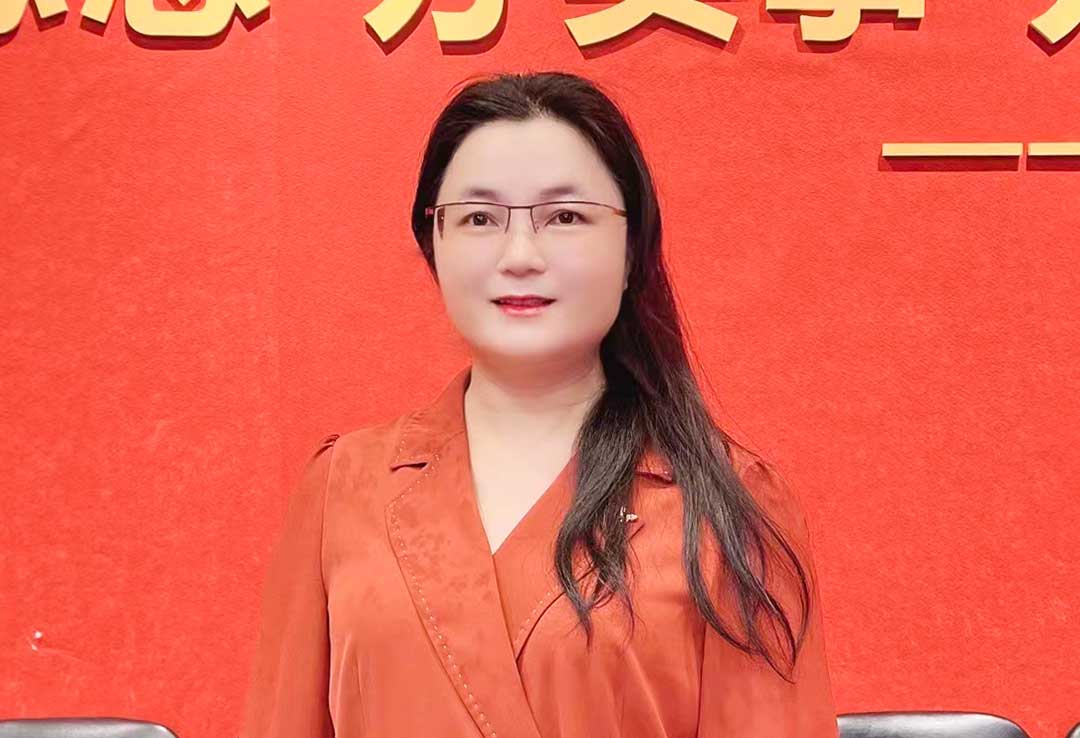 黎晓霖.jpg