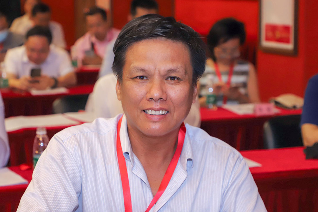 李湛.jpg